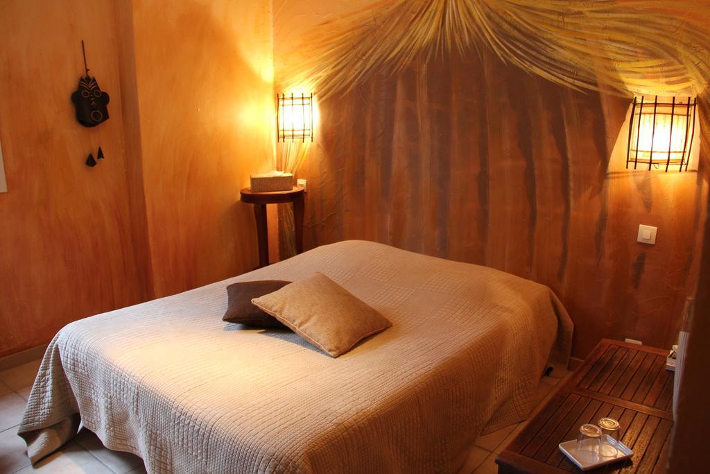 Chambres D'Hotes Domaine De Compostelle Casteide-Candau 外观 照片