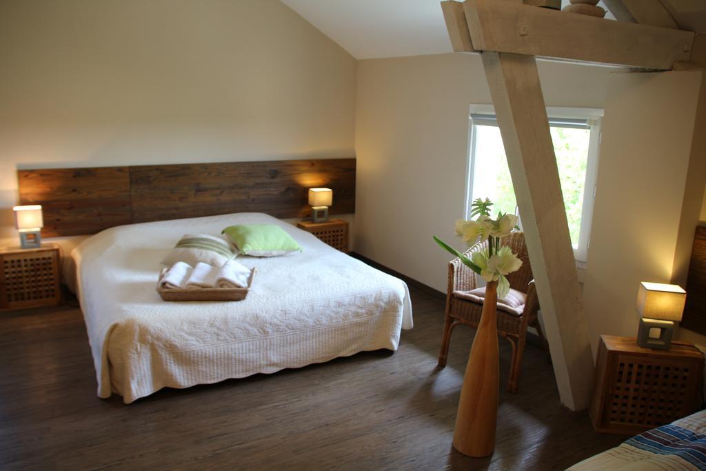 Chambres D'Hotes Domaine De Compostelle Casteide-Candau 外观 照片