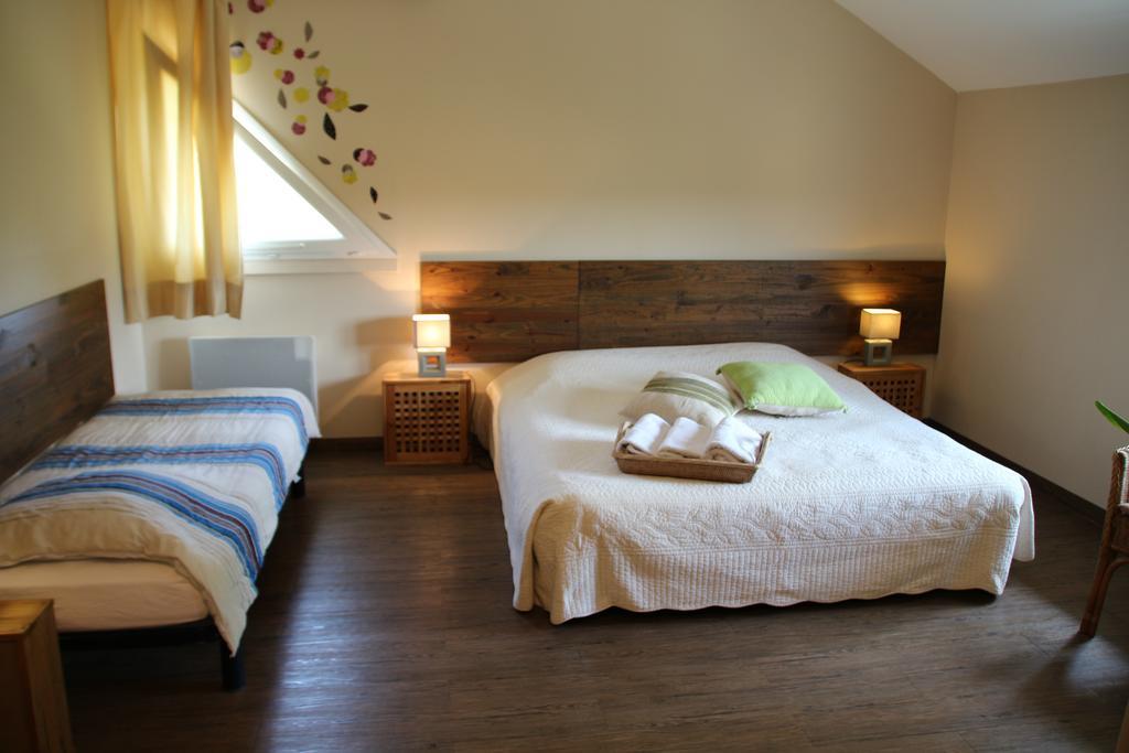 Chambres D'Hotes Domaine De Compostelle Casteide-Candau 外观 照片