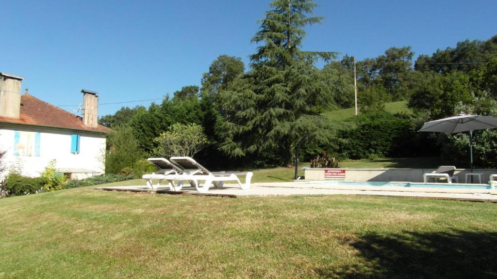 Chambres D'Hotes Domaine De Compostelle Casteide-Candau 外观 照片